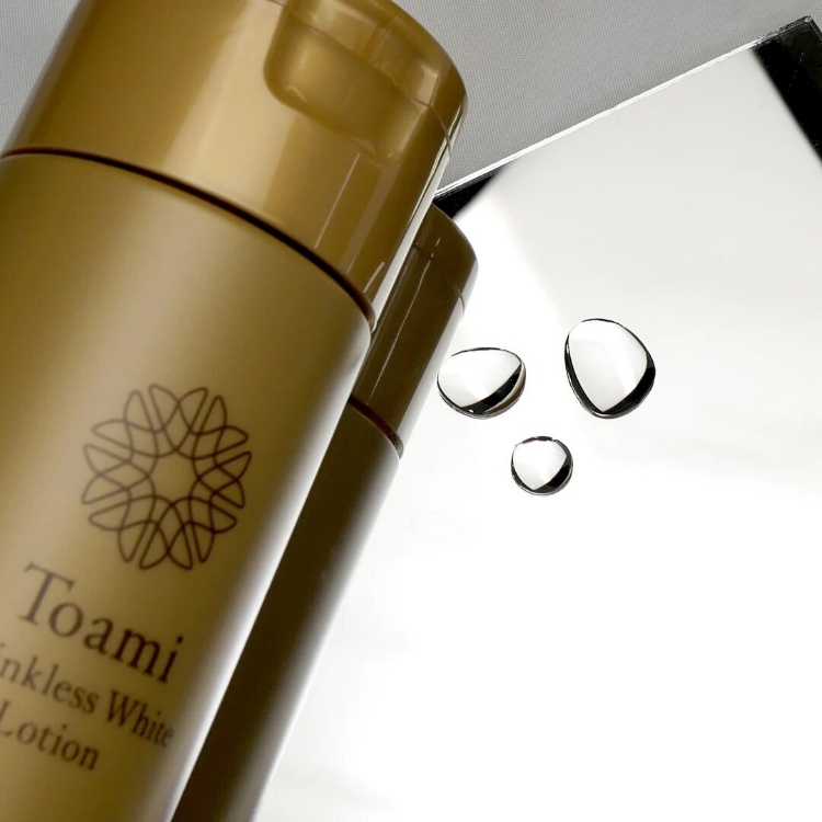 Изображение на ИЗСВЕТЛЯВАЩ АНТИЕЙДЖ ЛОСИОН Toami Wrinkless White Lotion 200мл