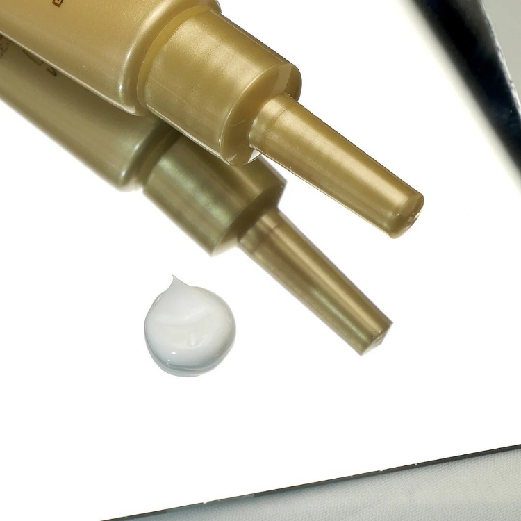 Изображение на ИЗСВЕТЛЯВАЩ ОКОЛООЧЕН КРЕМ Toami Wrinkless White Eye Cream 15г